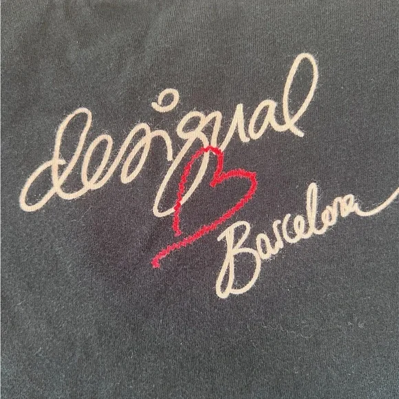 Rare Desigual Barcelona Embroidered Long Sleeve Top | Y2K Euro Streetwear L - Picture 10 of 14